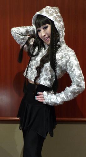 プリンセス天功　立ちポーズ